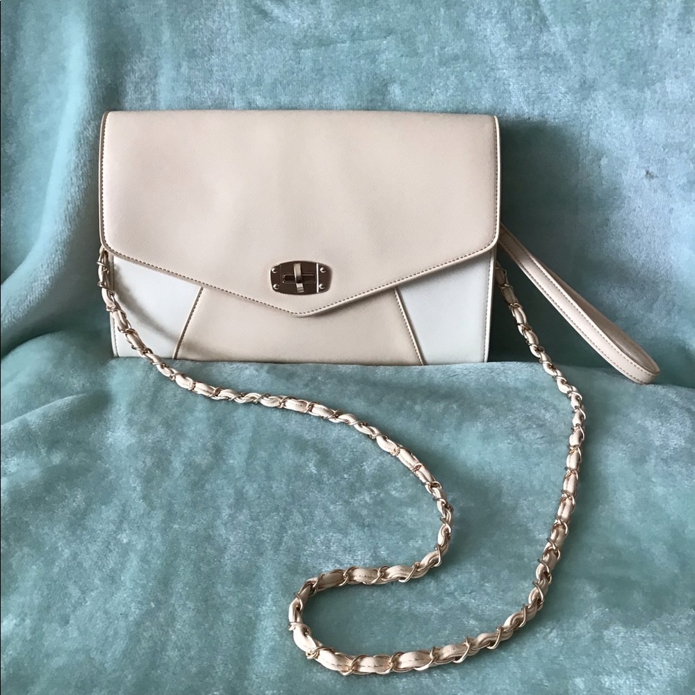 SALE🔥🔥Cecil Mcbee Faux Leather Chain /Clutch bag